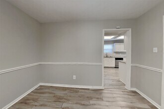 17918 Seven Pines Dr in Spring, TX - Building Photo - Building Photo