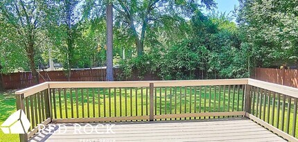 2300 Woodland Cir in Birmingham, AL - Building Photo - Building Photo