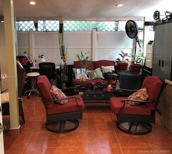 3865 W 9th Way-Unit -17 in Hialeah, FL - Building Photo - Building Photo