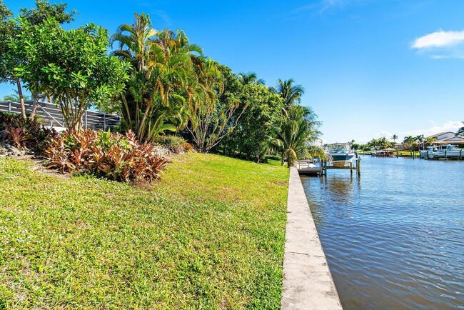 250 Arlington Rd, Unit AUCMPX in West Palm Beach, FL - Building Photo - Building Photo
