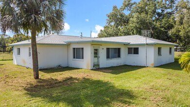 13850 Co Rd 512 in Fellsmere, FL - Building Photo - Building Photo