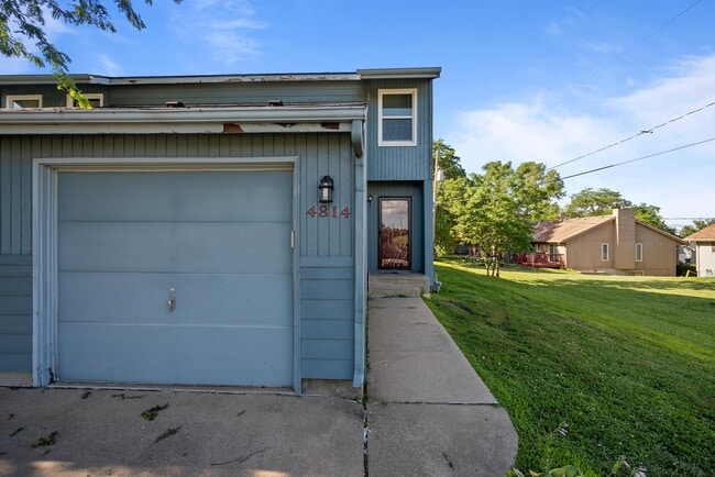 4814 SW 36th Terrace in Topeka, KS - Building Photo - Building Photo