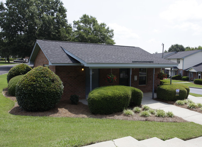 Yorktown Apartments in Clover, SC - Building Photo - Building Photo