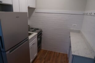 4526 N Sheridan Rd, Unit 311 in Chicago, IL - Building Photo