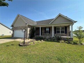1404 War Admiral Ct in Parkton, NC - Building Photo - Building Photo