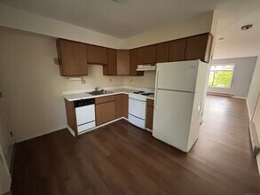 26 Fairfield Ave in Norwalk, CT - Building Photo - Building Photo