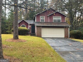 1560 Pin Oak Ln SE in Conyers, GA - Building Photo