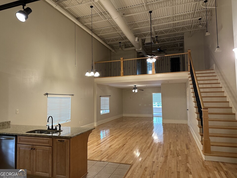 315 N Main St in Madison, GA - Building Photo