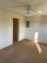 159 N Delmorr Ave, Unit 159 N Delmorr Ave 2nd Fl in Morrisville, PA - Foto de edificio - Building Photo