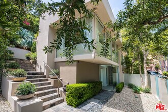 1331 Cordell Pl in Los Angeles, CA - Building Photo - Building Photo