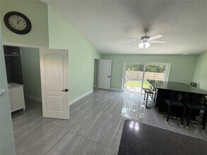 3866 Running Water Dr in Orlando, FL - Building Photo - Building Photo