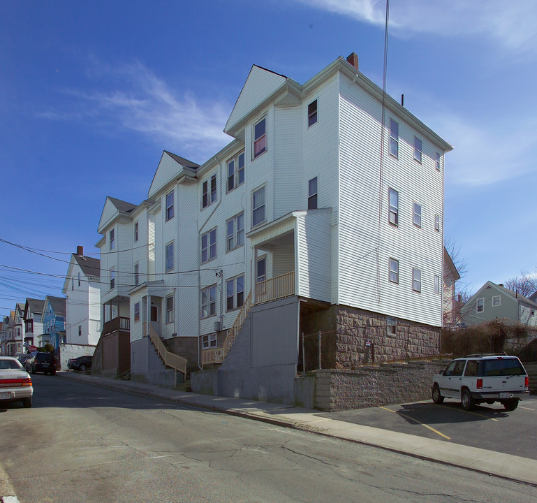 451-453 William St in Fall River, MA - Building Photo