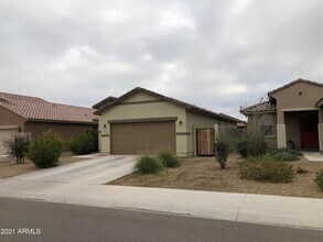 8457 N 61st Ln in Glendale, AZ - Building Photo - Building Photo