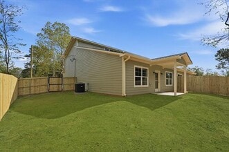 806 S Newsom St in Mineola, TX - Building Photo - Building Photo