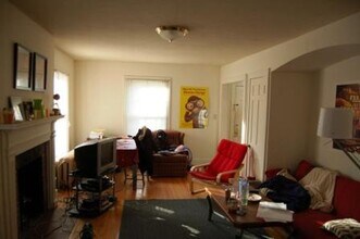 143 Lathrop St in Madison, WI - Building Photo - Building Photo