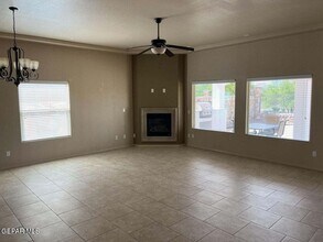 7332 Skyrocket Dr in El Paso, TX - Building Photo - Building Photo