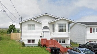482 Empire Ave in St John's, NL - Building Photo