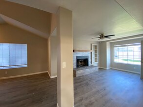 2333 W Garden Dr in Tempe, AZ - Foto de edificio - Building Photo