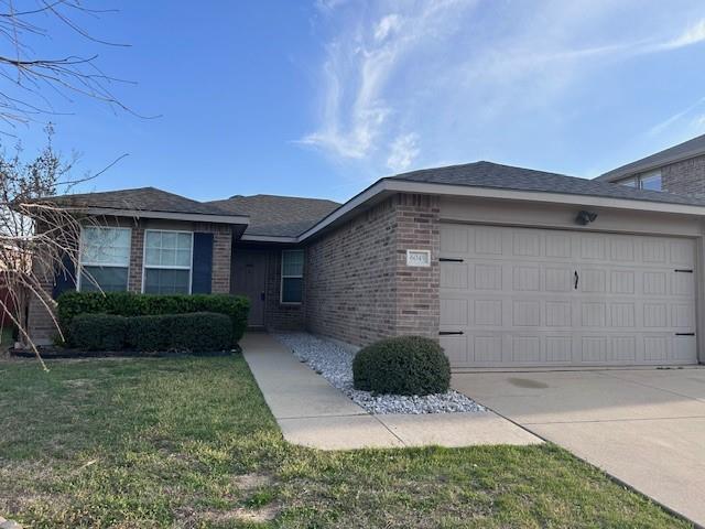 6045 Deck House Rd in Fort Worth, TX - Building Photo