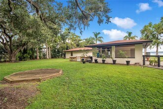 90 Crescent Blvd in Sanford, FL - Building Photo - Building Photo
