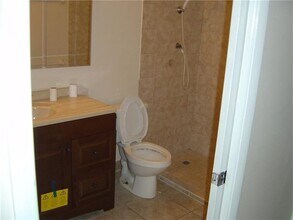 11640 NW 39th St, Unit 7 in Coral Springs, FL - Building Photo - Building Photo