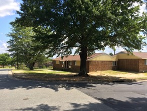 Heritage Circle Apartments in Roxboro, NC - Building Photo - Building Photo