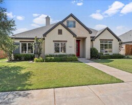 623 N 9th St in Wolfforth, TX - Building Photo
