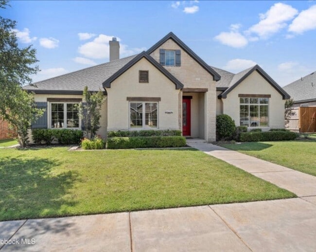 property at 623 N 9th St