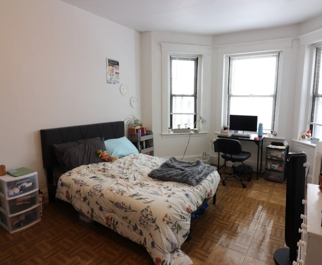 407 Huntington Ave, Unit 2 in Boston, MA - Foto de edificio - Building Photo
