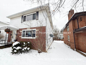 1764 Liberty Dr in Akron, OH - Building Photo - Building Photo