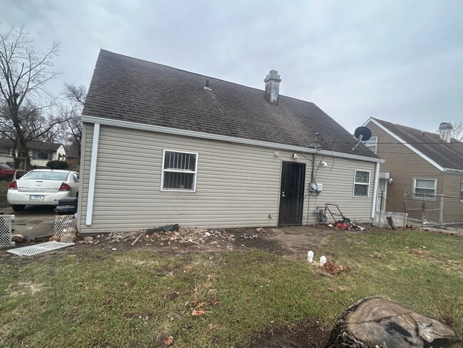 property at 3586 20th Pl