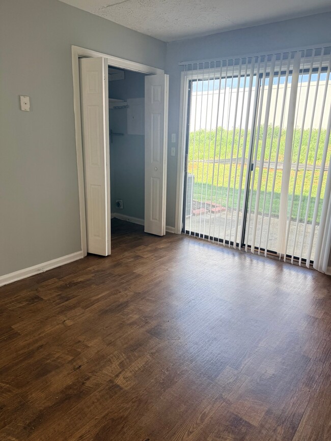 property at 16 Duiguid Dr