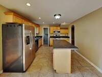 8737 80th Ct in Oak Lawn, IL - Building Photo - Building Photo