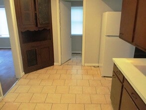 706 W Mulberry St in Bloomington, IL - Foto de edificio - Building Photo