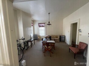 3 S Adelaide Ave in Highland Park, NJ - Building Photo - Building Photo