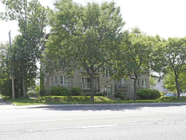 17854 de Pierrefonds in Montréal, QC - Building Photo - Primary Photo