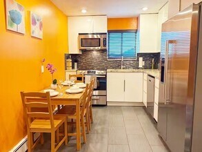 6 Norumbega Terrace in Waltham, MA - Building Photo - Building Photo