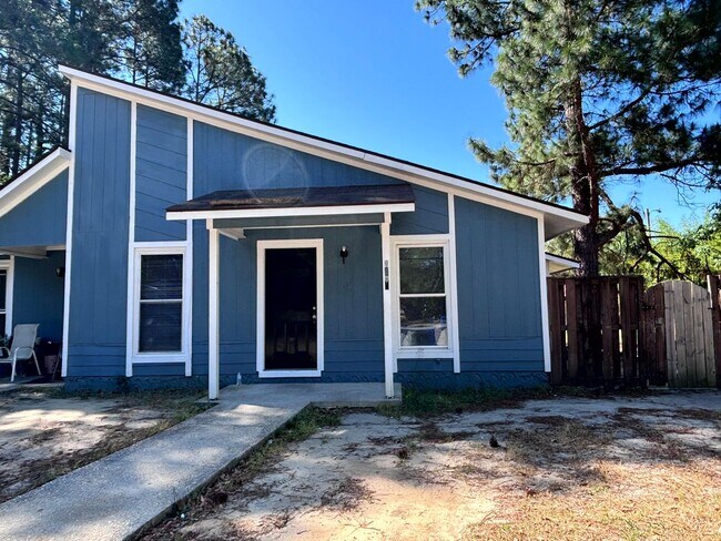 property at 1003 Madiera Ct