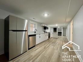 4313 W Parker Ave, Unit Garden Apartments