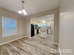 1096 Tomahawk Pl in Martinsville, IN - Building Photo - Building Photo