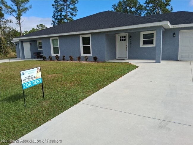 6955 Dickinson Dr in Sebring, FL - Building Photo - Building Photo