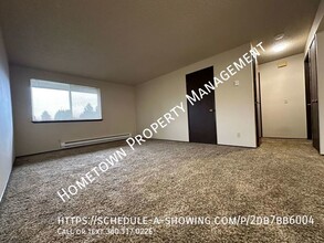 6805 Littlerock Rd SW, Unit #3 in Tumwater, WA - Foto de edificio - Building Photo