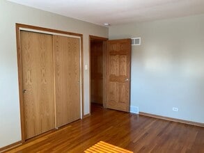 15208 Geoffrey Rd in Oak Forest, IL - Building Photo - Building Photo