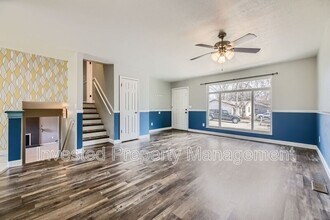 3051 S Hoyt Way in Lakewood, CO - Foto de edificio - Building Photo