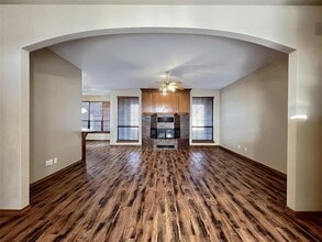 113 S Mustang Rd in Tuttle, OK - Building Photo - Building Photo