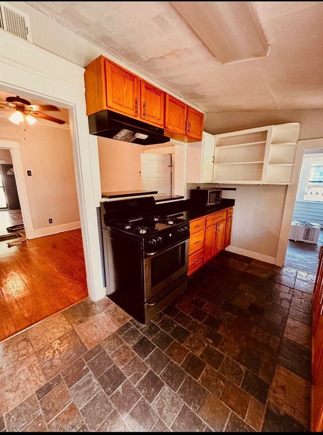 1047 Fleece Pl in Memphis, TN - Foto de edificio - Building Photo