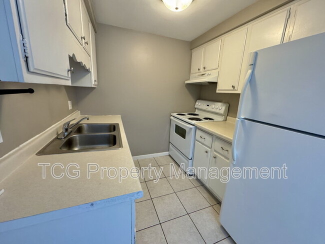 1443-1467 Catherine St in Ottawa, IL - Building Photo - Building Photo
