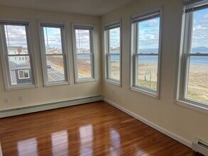 117 Winthrop Shore Dr in Winthrop, MA - Building Photo - Building Photo