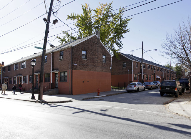 Spring Garden Apartments in Philadelphia, PA - Building Photo - Building Photo