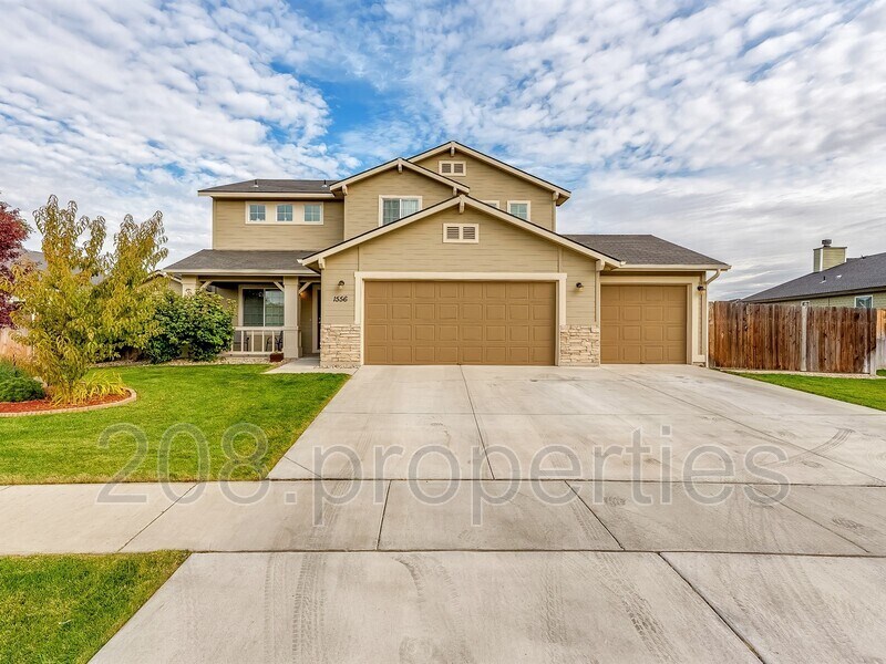 1556 Gold St in Middleton, ID - Building Photo
